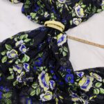 Сітка Вишивка стрейч Купоном на чорному тлі
